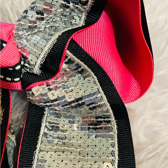 Hair Bow with Clip NWOT🔥🔥3 for $20 - Picture 3 of 4